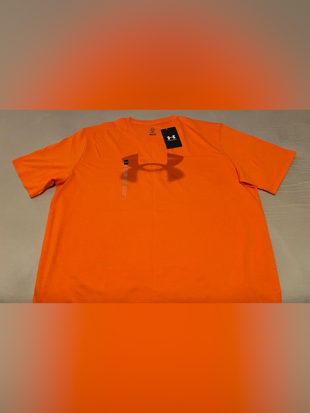 Under Armour T-Shirt Size Large Men’s NWT